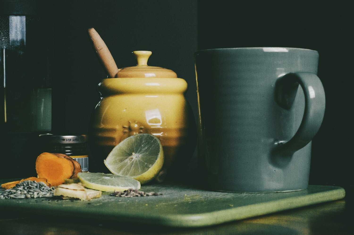 Best Natural Remedies To Help Allergy Symptoms Holistically